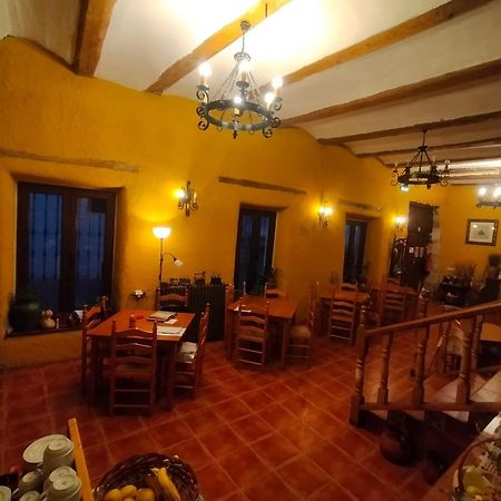 Casa Rural Garrido อาเดมุซ ภายนอก รูปภาพ