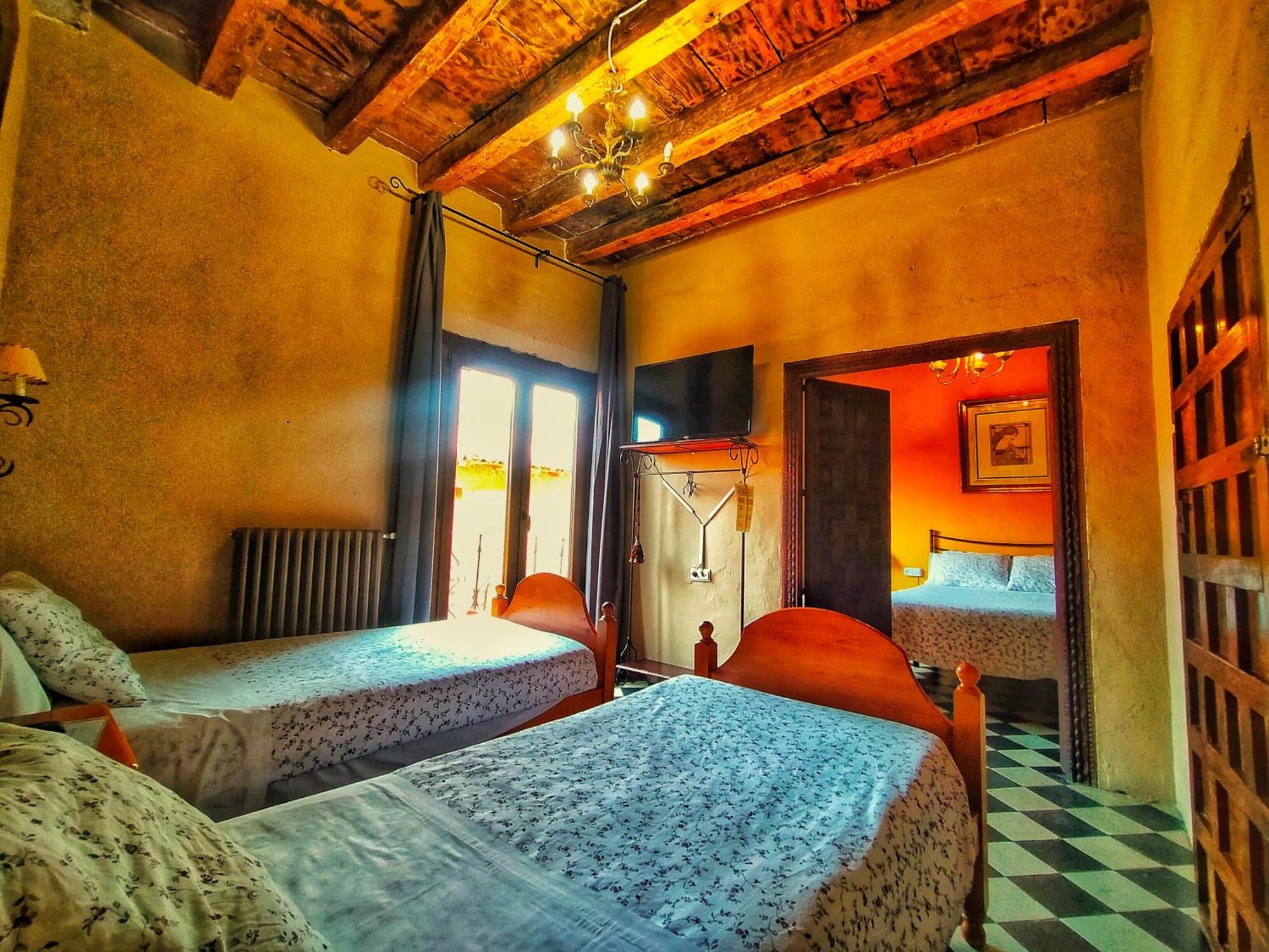 Casa Rural Garrido อาเดมุซ ภายนอก รูปภาพ