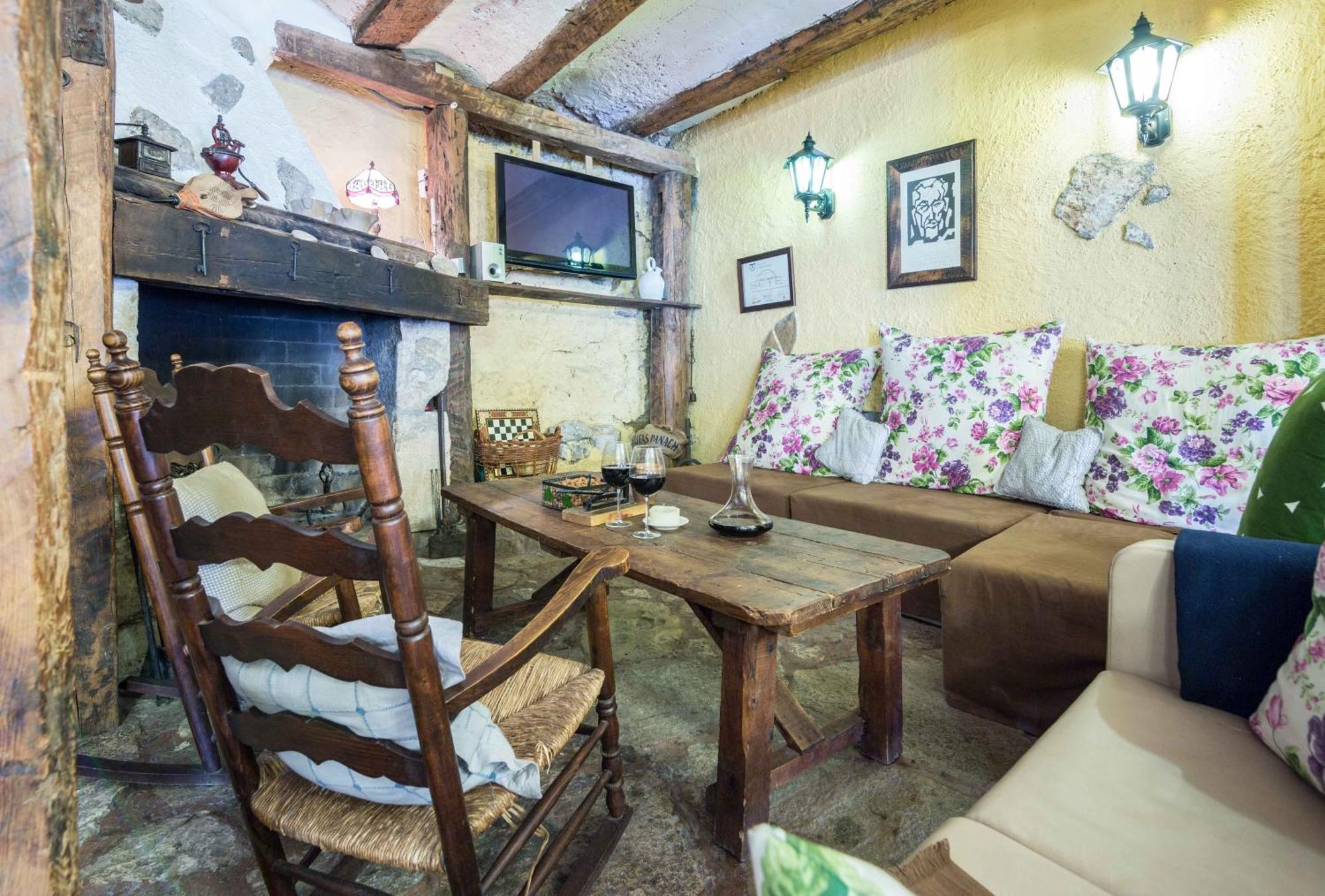 Casa Rural Garrido อาเดมุซ ภายนอก รูปภาพ